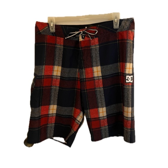 Men’s DC Swim Trunks size 34 - Picture 1 of 7